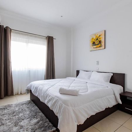 Accra Fine Suites - Holi Flats Airport Residential Extérieur photo